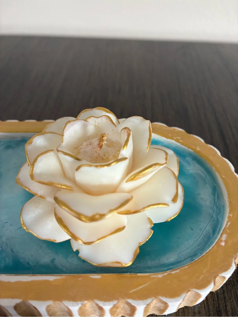 White Teddy Bear & Flower Decorative Candle Tray - Blue Accent